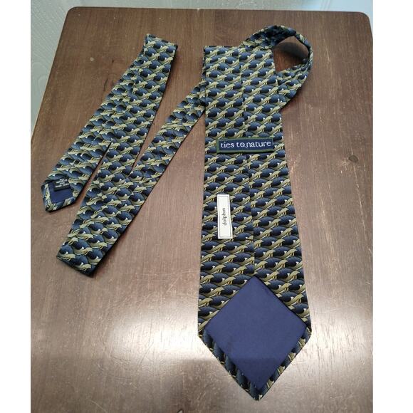 Ties To Nature Men's Imported Silk Dolphin Print Neck Tie - Picture 3 of 6